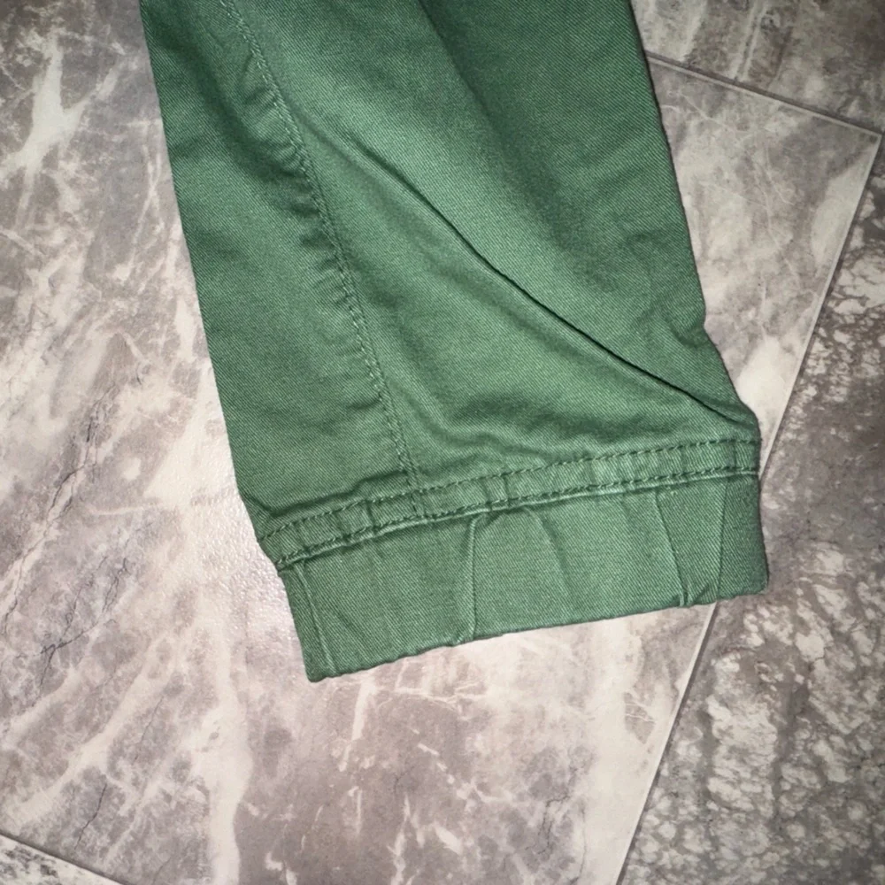 Gap Boys Utility Pull-On Jogger Pants Green Size 4